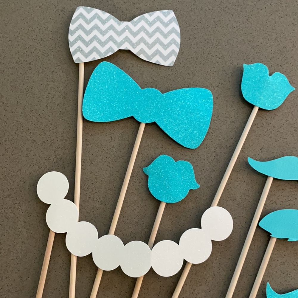 Photo Booth Props - Picture 8 of 13